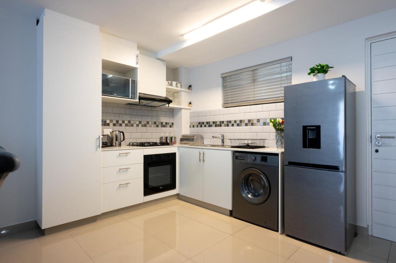 Gorgeous 503 The Millennial With Inverter *